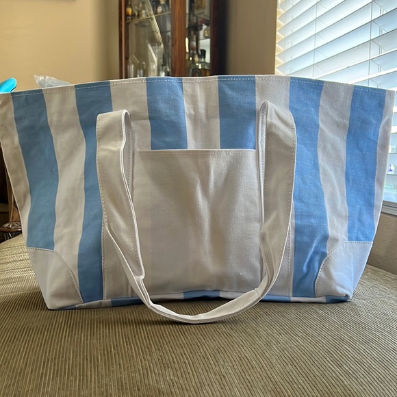 Striped summer large tote bag. - Picture 3 of 9